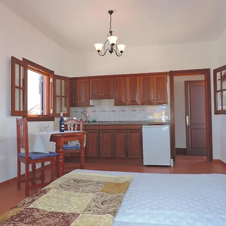 赫勒奇斯乡村住宿加早餐旅馆 *